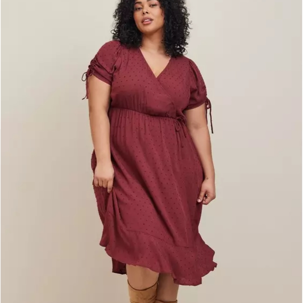 EUC. Elegant Burgundy Wrap Dress. Size 0..****Color Is BURGANDY***